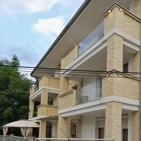 Irena 3 Apartamento *