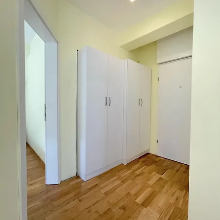 Apartment Irena 3 *
