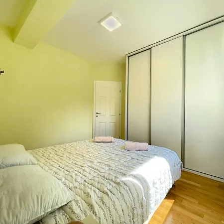 Irena 3 Apartment *